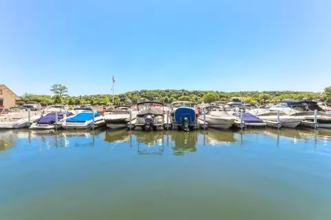271 Fontana #610, Fontana, WI 53125