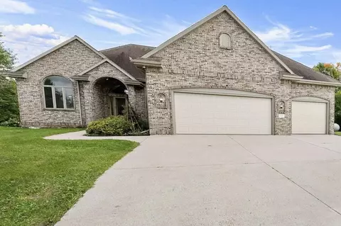 7901 Middle, Manitowoc Rapids, WI 54220