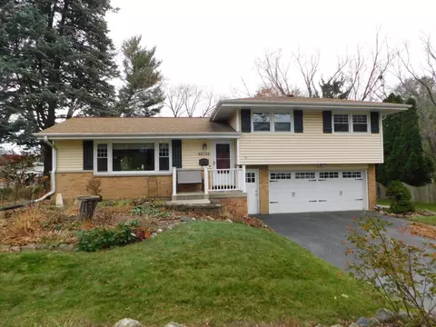 618 Lee, Waukesha, WI 53186