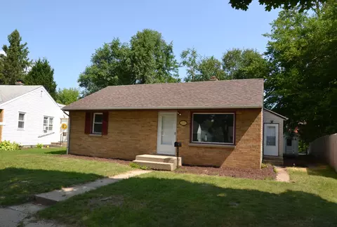 2220 W Neil, Milwaukee, WI 53209