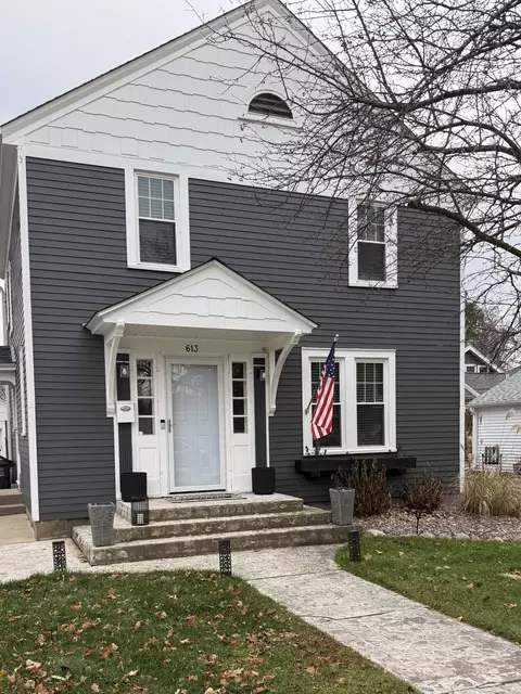 613 E Washington, Oconomowoc, WI 53066