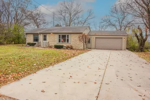 n89w13773 Bonnie, Menomonee Falls, WI 53051