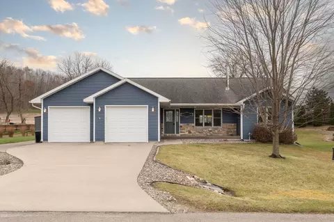 w3857 Harvey Lane, Farmington, WI 54644