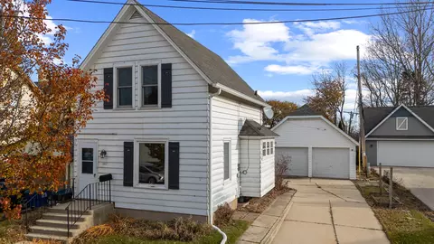 507 N Catalpa, Port Washington, WI 53074
