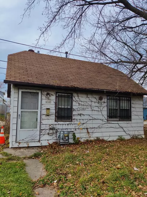 4549 N 29th, Milwaukee, WI 53209