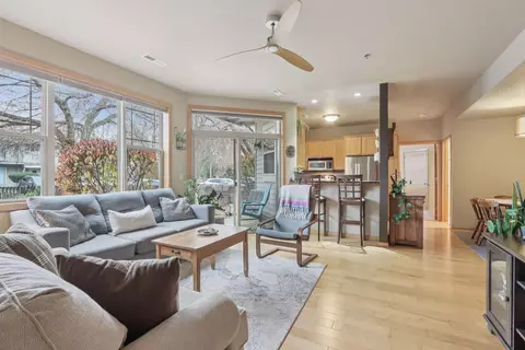 n82w13360 Fond Du Lac #102, Menomonee Falls, WI 53051
