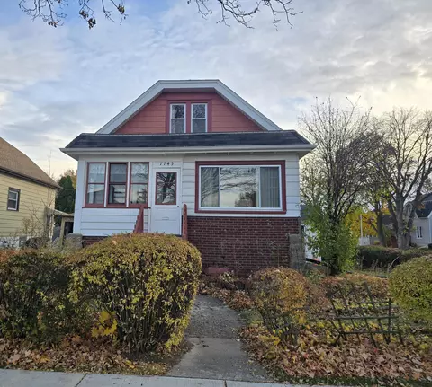 7749 W Rogers, West Allis, WI 53219