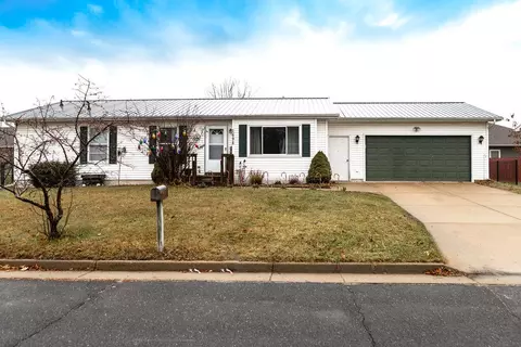 1698 River, Sparta, WI 54656