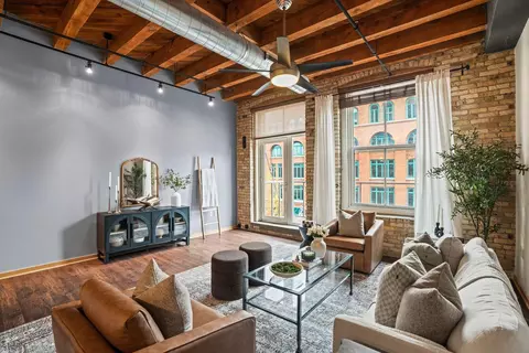191 N Broadway #307, Milwaukee, WI 53202