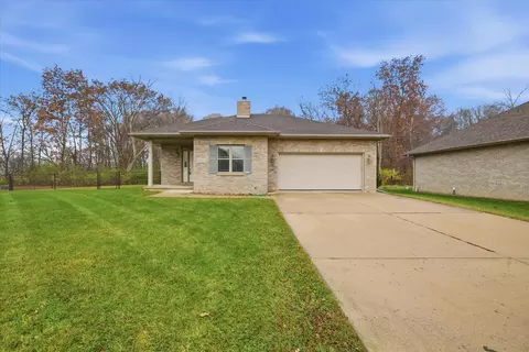 528 Grey Fox, Watertown, WI 53094