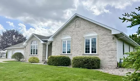 1120 Cardinal, De Pere, WI 54115