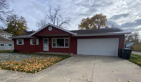 1020 North Lk, Geneva, WI 53147