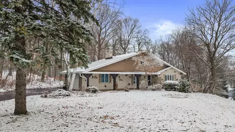 n76w22140 Cherry Hl, Lisbon, WI 53089