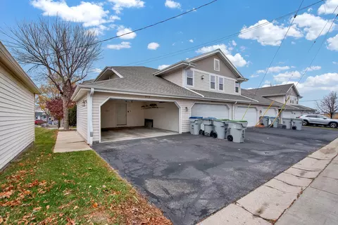 2023 W Layton #8, Milwaukee, WI 53221