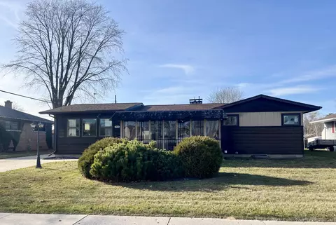 3414 Parkway, Two Rivers, WI 54241