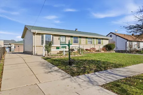 9320 W Howard, Milwaukee, WI 53228