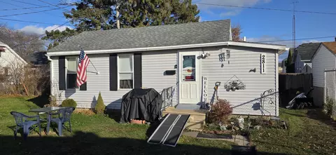 2811 Douglas, Racine, WI 53402