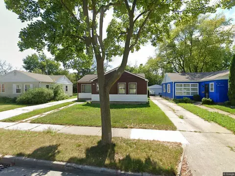 2245 W Rohr, Milwaukee, WI 53209