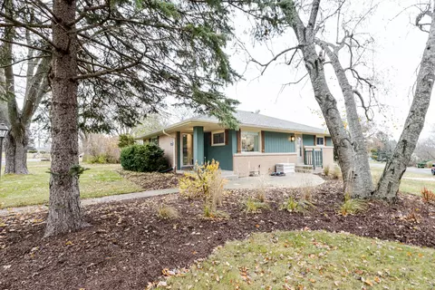 10341 W Vera, Milwaukee, WI 53224