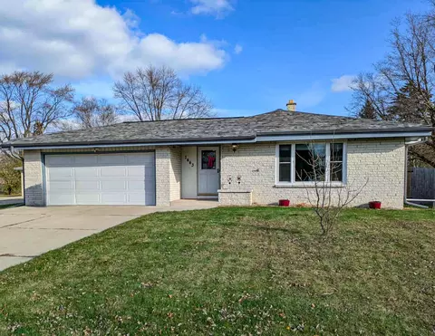 7443 Blackhawk, Racine, WI 53402