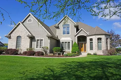 w282n4163 Somerset, Delafield, WI 53072