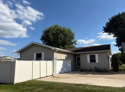 137 Acorn, West Salem, WI 54669