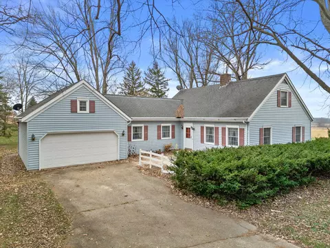 w4101 Scotch Bush Road, Lafayette, WI 53121