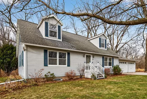 225 Juneau, Lowell, WI 53557