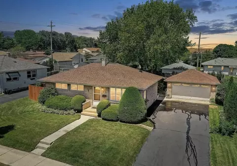 3754 E Van Eimeren, Cudahy, WI 53110