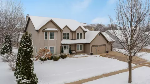 4928 W Evergreen, Franklin, WI 53132