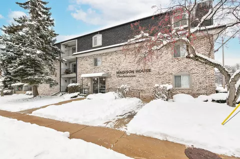 237 Madison #56, Waukesha, WI 53188