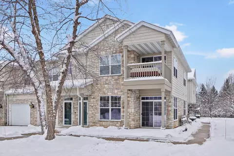 n17w26541 Meadowgrass #A, Pewaukee, WI 53072
