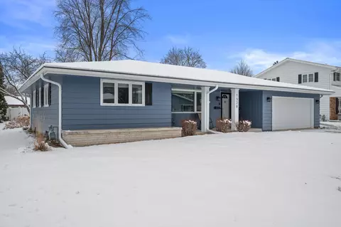 1528 Carmen, Sheboygan, WI 53081