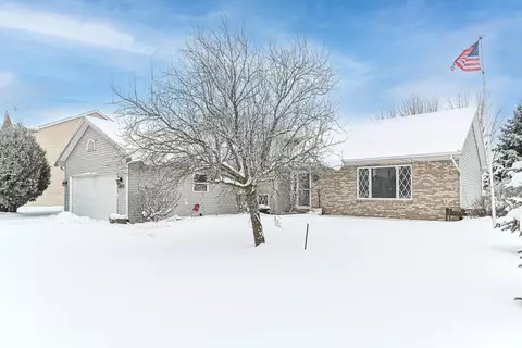 107 Prairie, Walworth, WI 53184