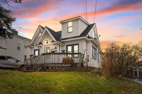 407 Greenwood, Waukesha, WI 53188