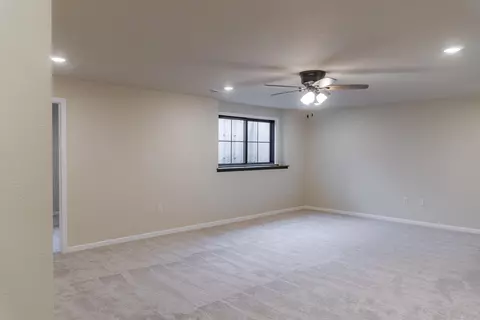 Living - 621 Johnson, Onalaska, WI 54650 photo 5 of 5