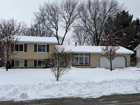 624 Lewis, Burlington, WI 53105