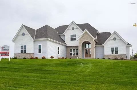 12810 Bluejay, Mequon, WI 53097