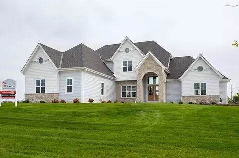 12810 Bluejay, Mequon, WI 53097