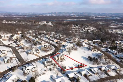 View/Area - 203 Eagles Blf, La Crescent, MN 55947 photo 2 of 8
