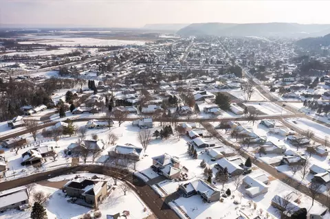 View/Area - 203 Eagles Blf, La Crescent, MN 55947 photo 4 of 8
