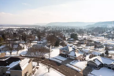 View/Area - 203 Eagles Blf, La Crescent, MN 55947 photo 3 of 8