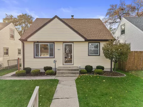 2807 S 68th, Milwaukee, WI 53219