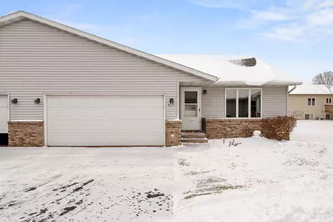 917 10th, Onalaska, WI 54650
