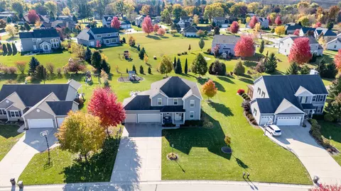 n42w22833 Beacon, Pewaukee, WI 53072
