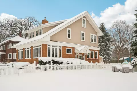 806 Racine, Delavan, WI 53115