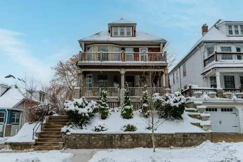 3563 N Maryland #3565, Shorewood, WI 53211