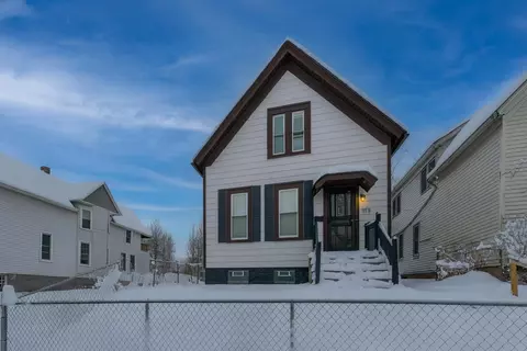 2820 N Palmer, Milwaukee, WI 53212