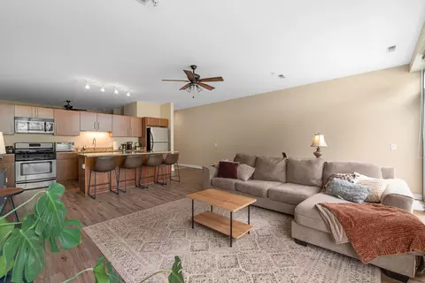 1902 N Commerce #102, Milwaukee, WI 53212