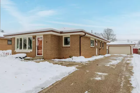 5640 S 30th, Milwaukee, WI 53221